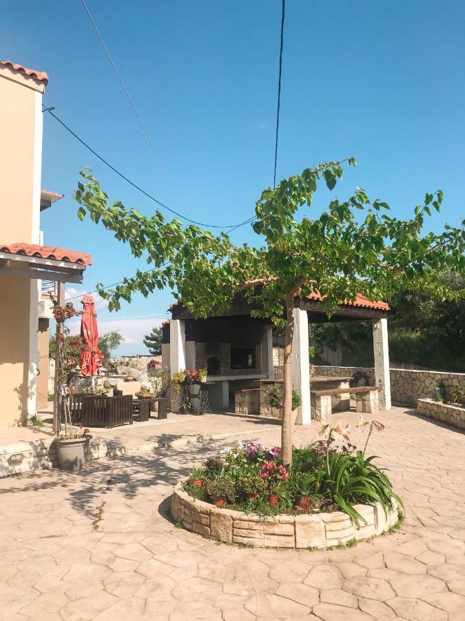 Villeta Nikol “Νηνεμία” Lixúri Kültér fotó